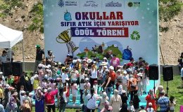 Selçuklu Belediyesi’nin toplumda sıfır atık bilinci oluşması adına düzenlediği “Okullar Arası Sıfır Atık Yarışması”nın ödül töreni gerçekleşti